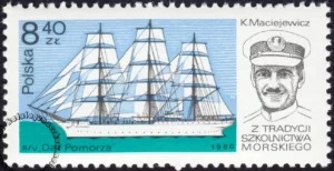 Z tradycji szkolnictwa morskiego znaczek numer 2557